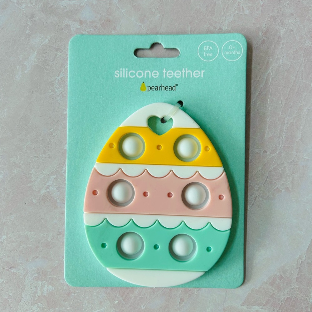 Pearhead Egg-Shaped Silicone Teether